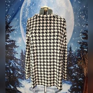 SUSAN GRAVER Houndstooth Soft Long Sleeved Pullover Tunic Size 1X/2X